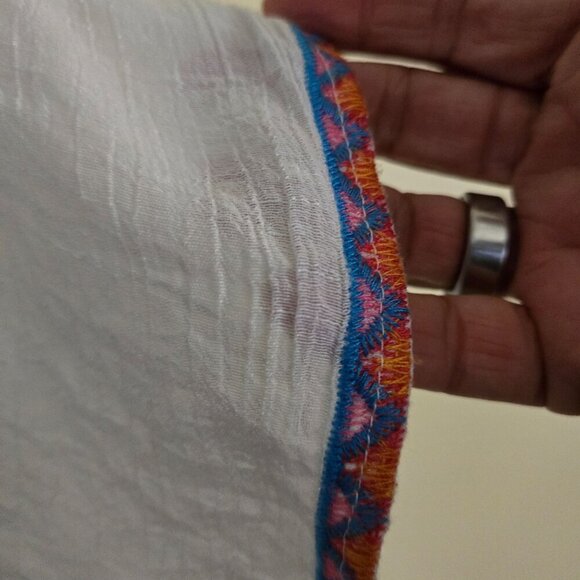 Umgee White Floral Embroidered Smocked Waist Midi Dress Slit Side Size M - Picture 6 of 9